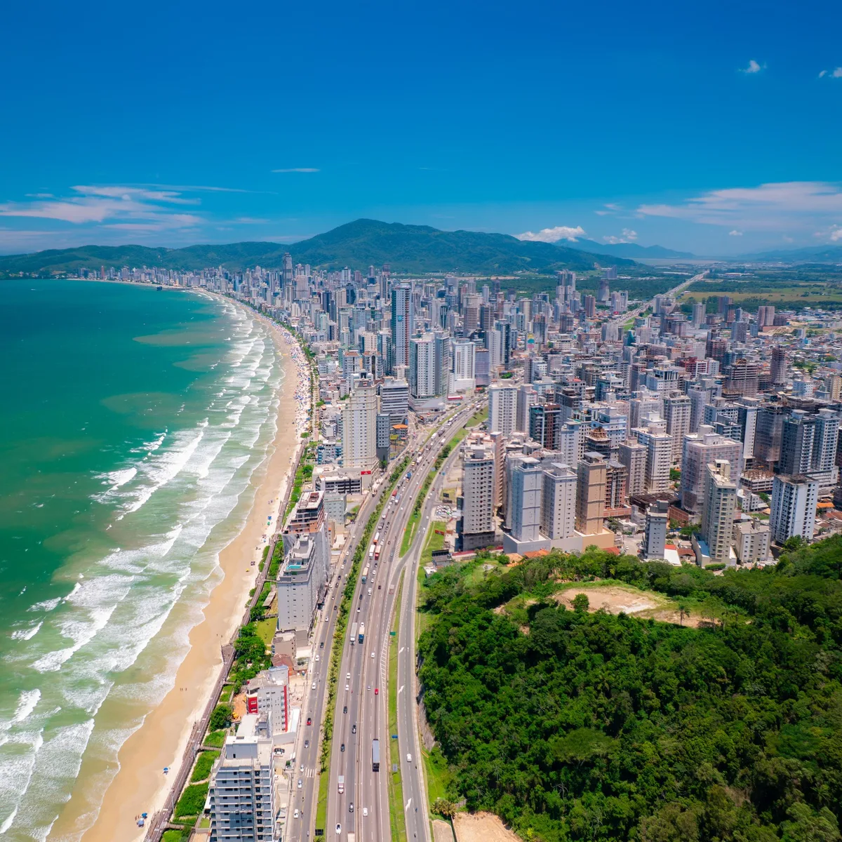 Orla urbanizada de Itapema — SC